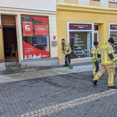 Reinigung am SPD-Büro Delitzsch